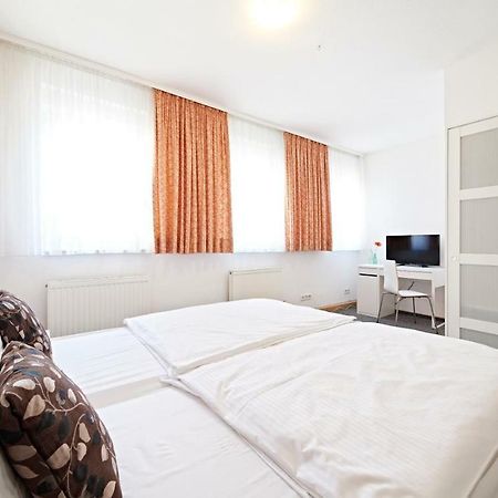 Altstadthotel Фюрт Экстерьер фото
