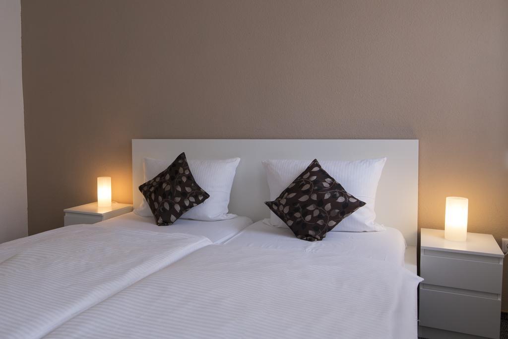 Altstadthotel Фюрт Экстерьер фото