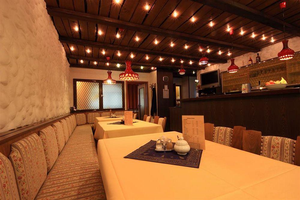 Altstadthotel Фюрт Экстерьер фото